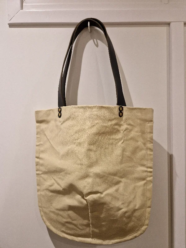 Big Savings TOTELY SHOPPER in Natural