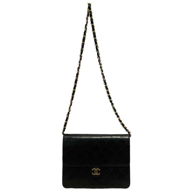 Chic Bags For Office Professionals And Urban Dwellers CHANEL/Cross Body Bag/Lambskin/BLK/ Chic Bags For Office Professionals And Urban Dwellers CHANEL/Cross Body Bag/Lambskin/BLK/