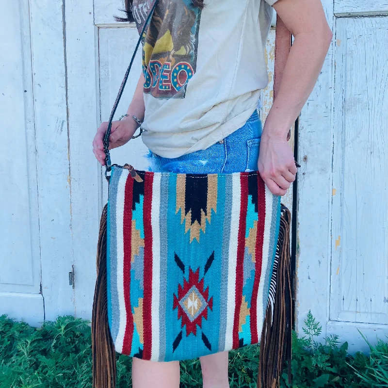 Affordable Bags For Budget Shoppers American Darling Aztec Blanket Fringe Cross Body Affordable Bags For Budget Shoppers American Darling Aztec Blanket Fringe Cross Body