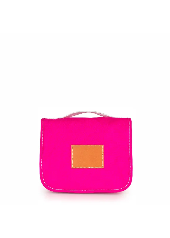 New Season Fashion Preview FELIX HANGING TOILETRY BAG - PINK