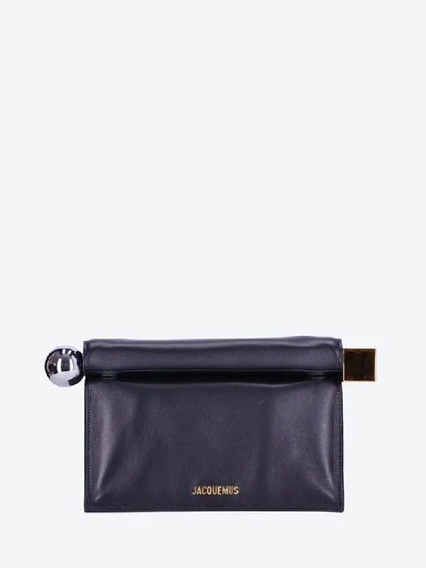 Trendy Styles La pochette rond carre