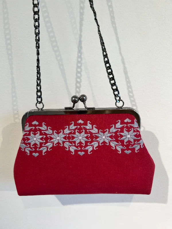 Fashion-Forward Garnet flora bag - Red