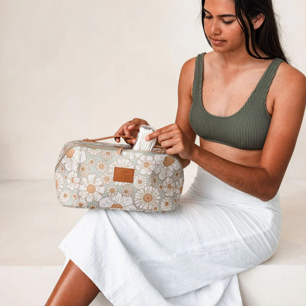 Sporty Fashion Offers Toiletry Bag - Casuarina