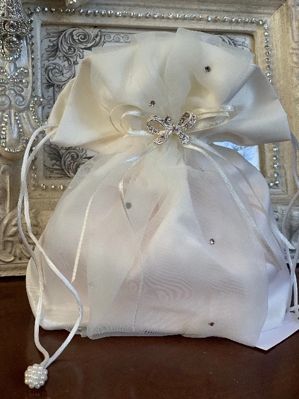 Elegant And On-Sale Evening Bags Satin Pouch in Ivory or White