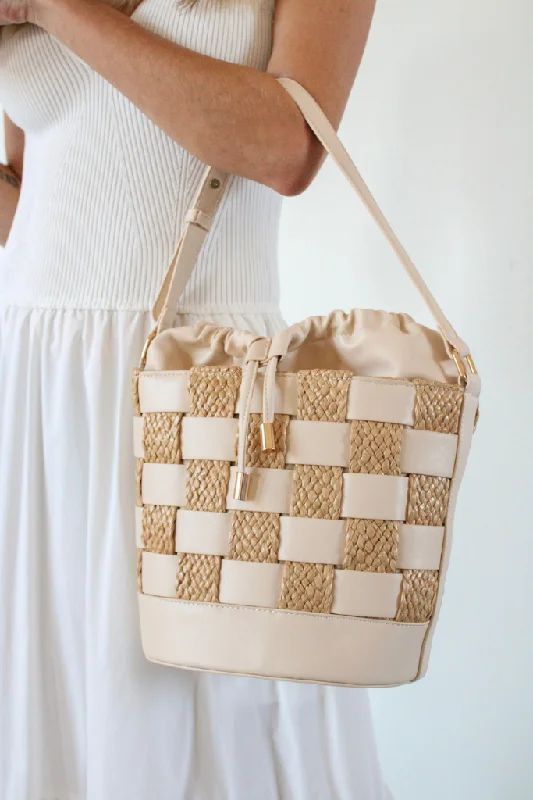Black Friday Deals On Stylish Handbags The Balboa Check Bucket Bag