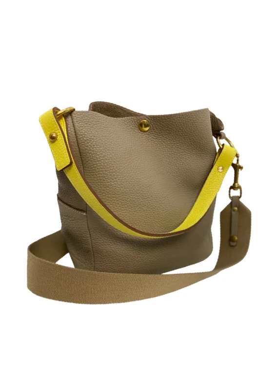 Stylish Bags With Discounts Handcrafted Sciacca Bucket Bag in Tourtelle | Valerie Salacroux Stylish Bags With Discounts Handcrafted Sciacca Bucket Bag in Tourtelle | Valerie Salacroux