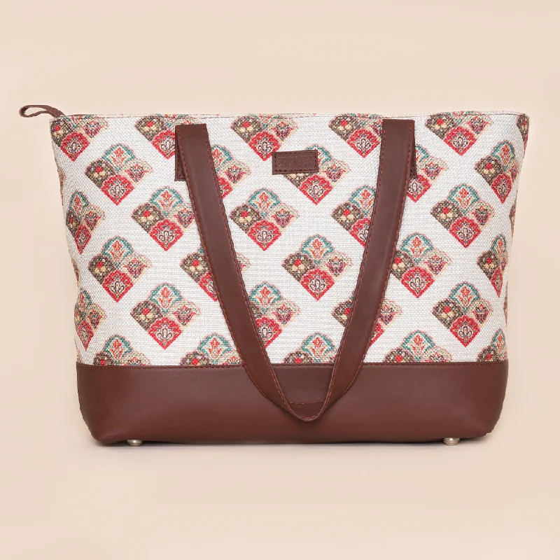 Stylish And Affordable Bags For Every Occasion Seashell Motif White Shoulder Tote Bag Stylish And Affordable Bags For Every Occasion Seashell Motif White Shoulder Tote Bag