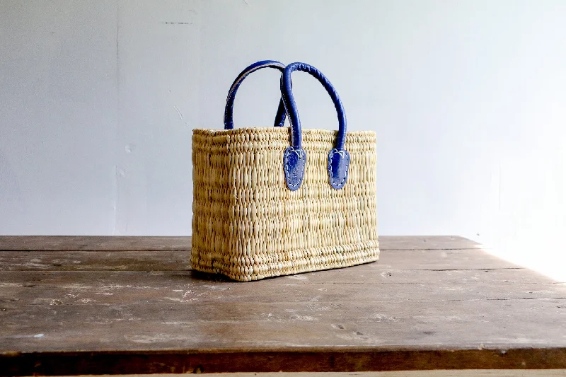 Spacious And Discounted Bags Small Blue Handled Gift Tote