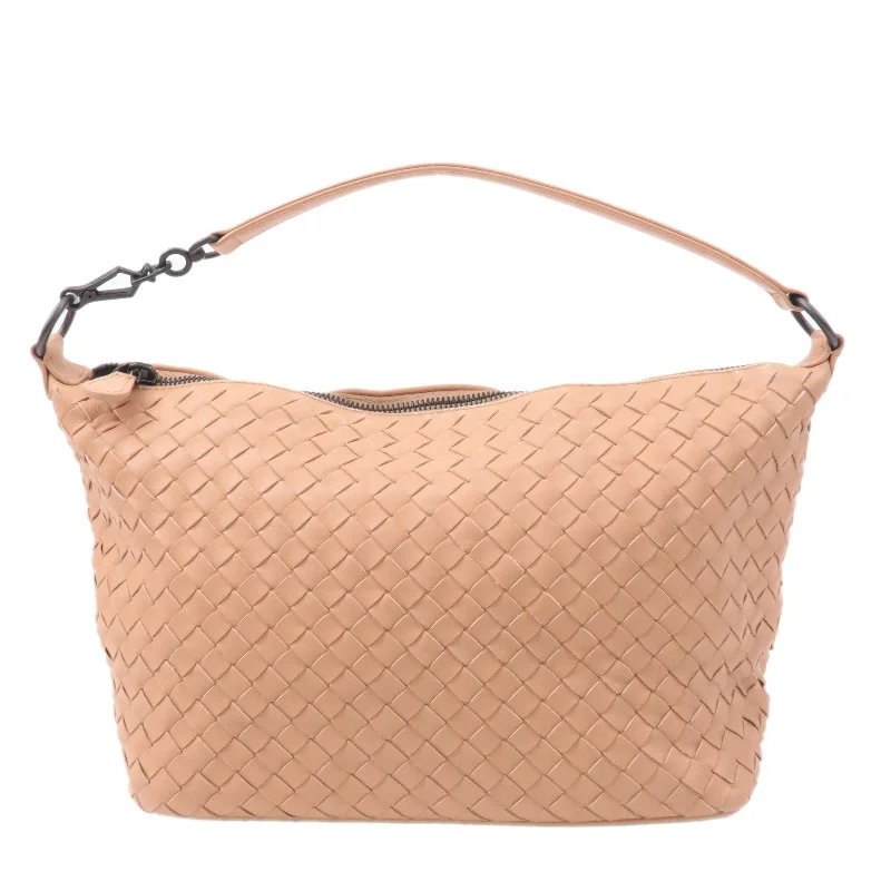 Bags For Sporty And Athletic Styles BOTTEGA VENETA Intrecciato Leather Shoulder Bag Beige 239988 Bags For Sporty And Athletic Styles BOTTEGA VENETA Intrecciato Leather Shoulder Bag Beige 239988