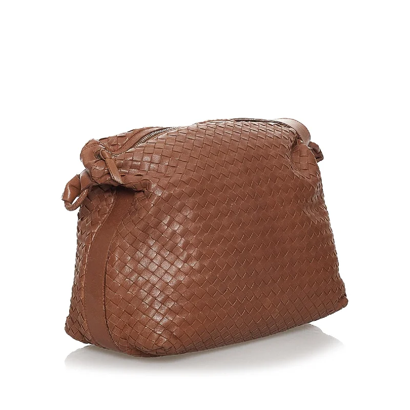 Eco-Friendly Bags For Sustainable Fashion Lovers Bottega Veneta Intrecciato Leather Shoulder Bag (SHG-31180) Eco-Friendly Bags For Sustainable Fashion Lovers Bottega Veneta Intrecciato Leather Shoulder Bag (SHG-31180)