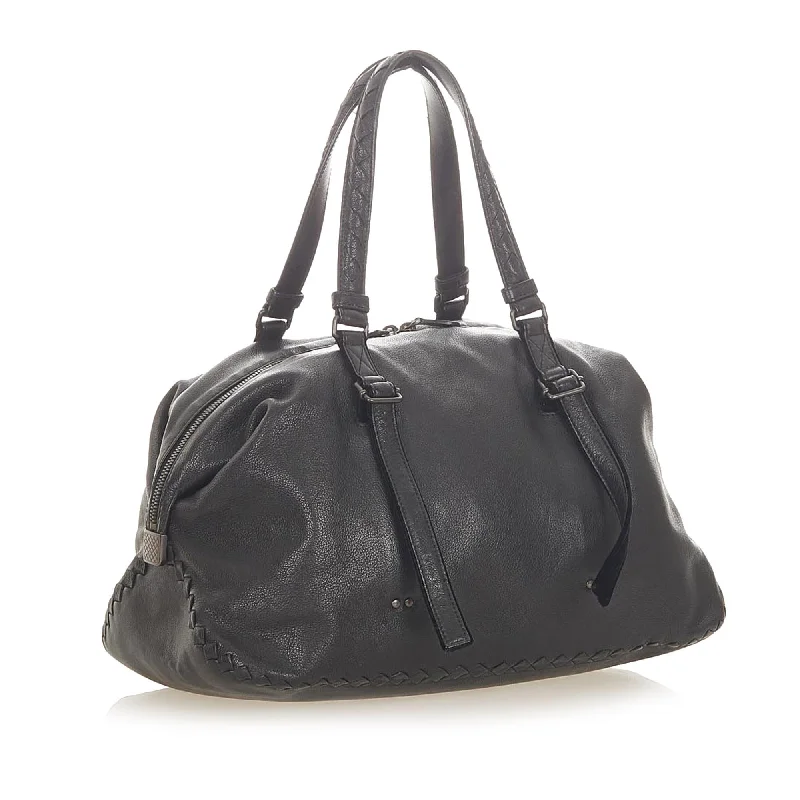 Rustic Bags For Outdoor And Nature-Inspired Looks Bottega Veneta Intrecciato Leather Shoulder Bag (SHG-36216) Rustic Bags For Outdoor And Nature-Inspired Looks Bottega Veneta Intrecciato Leather Shoulder Bag (SHG-36216)