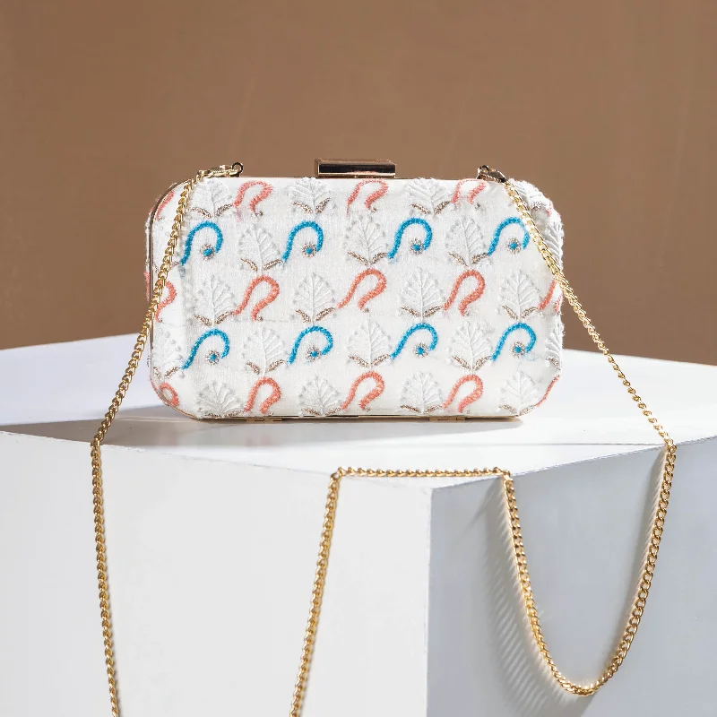 High-Quality Bags White - Chikankari Zari Hand Embroidered Tussar Silk Clutch/Sling Bag High-Quality Bags White - Chikankari Zari Hand Embroidered Tussar Silk Clutch/Sling Bag