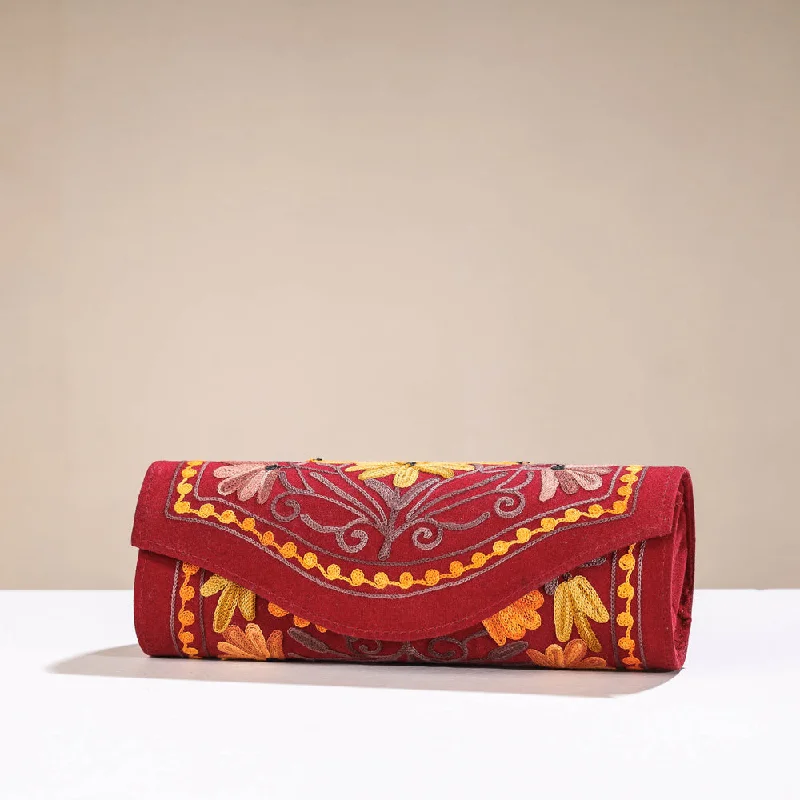 Bags For Minimalist And Functional Design Maroon - Original Chain Stitch Crewel Embroidery Velvet Clutch Bags For Minimalist And Functional Design Maroon - Original Chain Stitch Crewel Embroidery Velvet Clutch