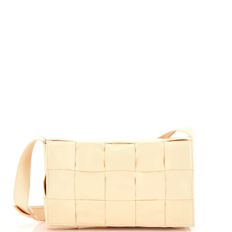 Trendy Bags Cassette Crossbody Bag Stretch Maxi Intrecciato Leather
