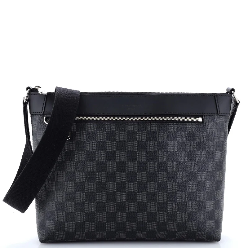 Chic Bags For Office Professionals And Urban Dwellers Mick NM Messenger Bag Damier Graphite PM Chic Bags For Office Professionals And Urban Dwellers Mick NM Messenger Bag Damier Graphite PM